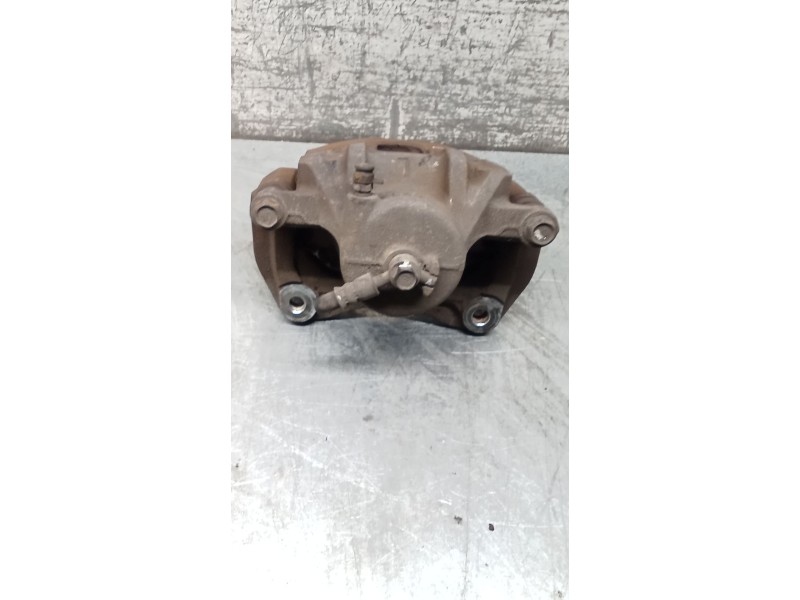 Recambio de pinza freno delantera izquierda para kia carens iv 1.7 crdi referencia OEM IAM BC140200 MANDO 13