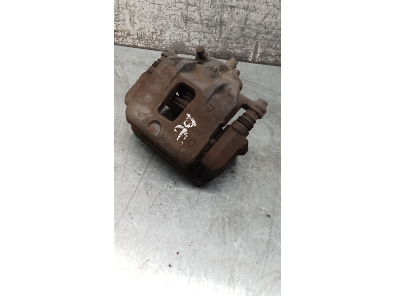 Recambio de pinza freno delantera derecha para kia carens iv 1.7 crdi referencia OEM IAM BC141200 MANDO 13