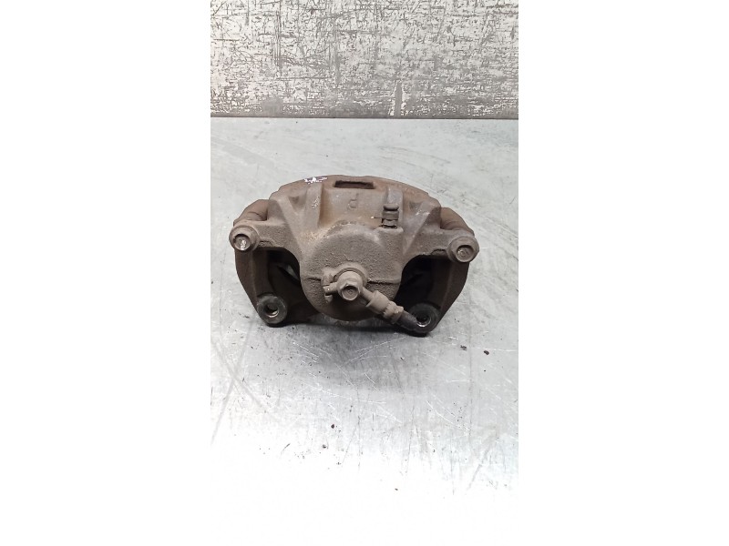 Recambio de pinza freno delantera derecha para kia carens iv 1.7 crdi referencia OEM IAM BC141200 MANDO 13