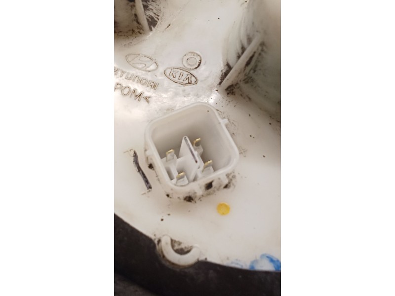 Recambio de bomba combustible para kia carens iv 1.7 crdi referencia OEM IAM 31110A14950 083002660 13