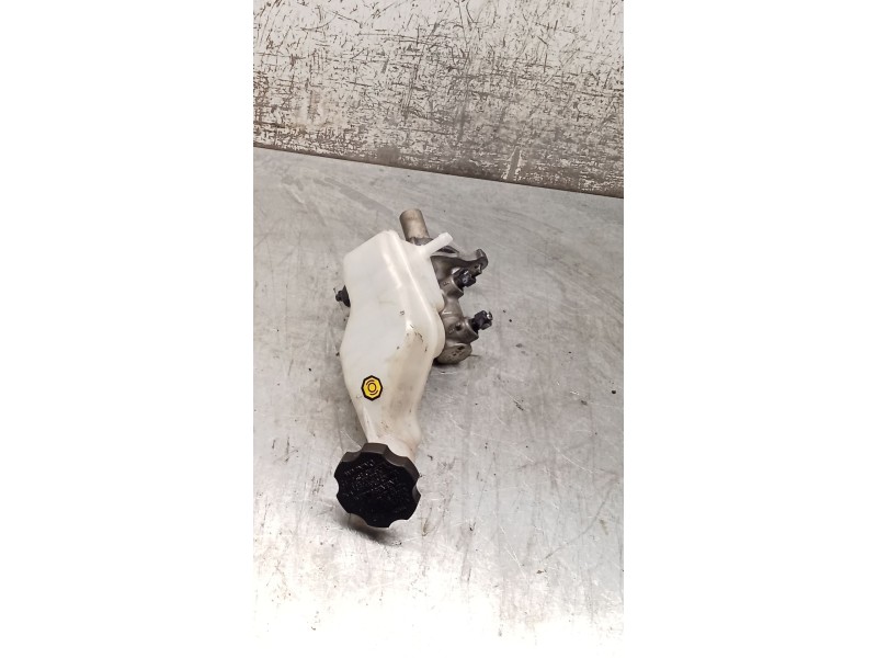 Recambio de bomba freno para kia carens iv 1.7 crdi referencia OEM IAM 23279  13