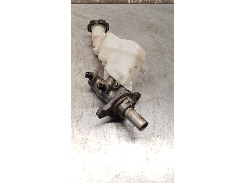 Recambio de bomba freno para kia carens iv 1.7 crdi referencia OEM IAM 23279  13