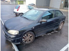opel astra g berlina del año 2001