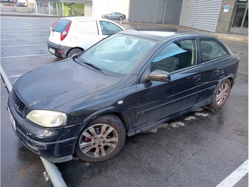 opel astra g berlina del año 2001