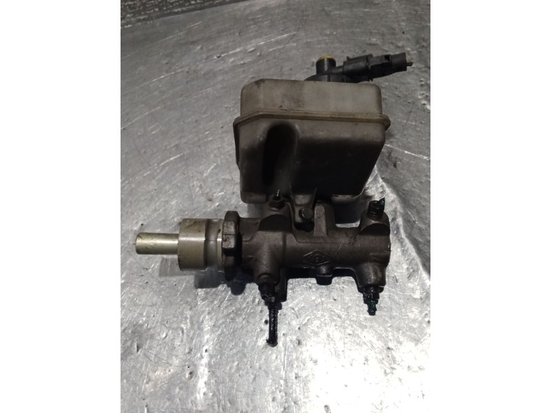 Recambio de bomba freno para renault master ii caja/chasis (ed/hd/ud) 2.2 dci 90 referencia OEM IAM 7700314756  