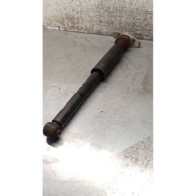 Recambio de amortiguador trasero derecho para kia carens iv 1.7 crdi referencia OEM IAM 55310A4250  13