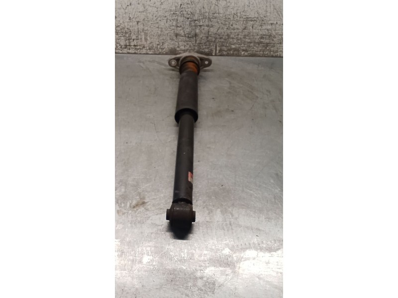 Recambio de amortiguador trasero izquierdo para kia carens iv 1.7 crdi referencia OEM IAM 55310A4250  13