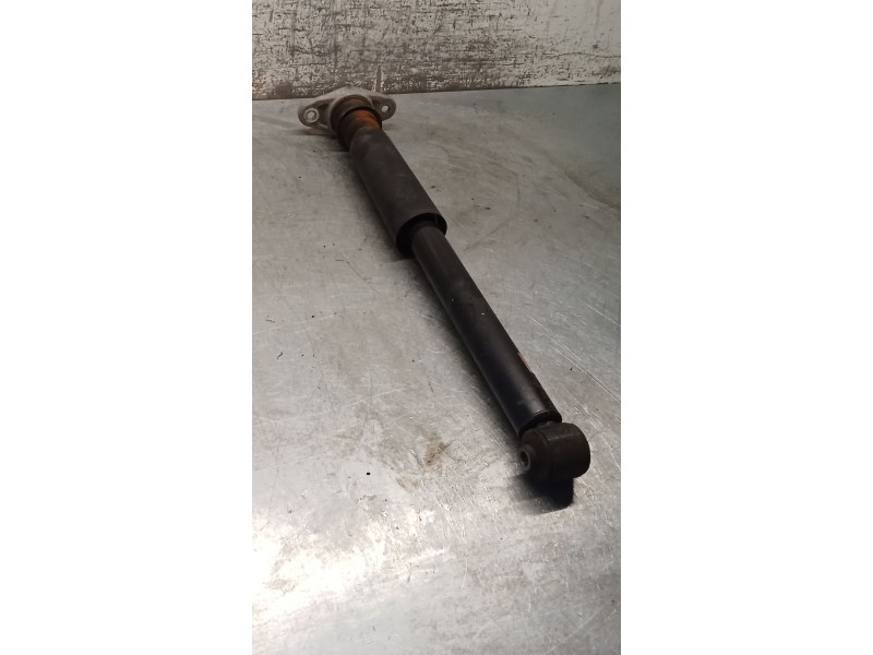 Recambio de amortiguador trasero izquierdo para kia carens iv 1.7 crdi referencia OEM IAM 55310A4250  13