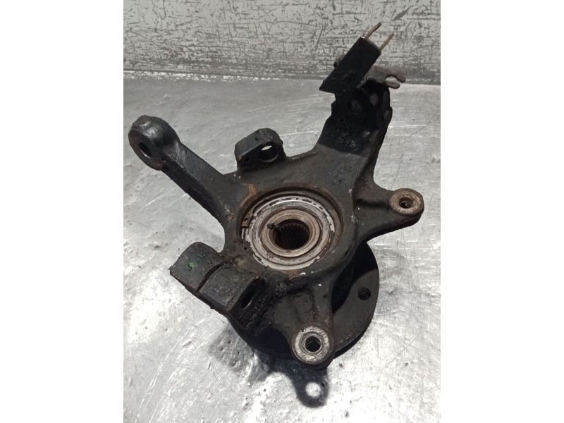 Recambio de mangueta delantera izquierda para renault master ii caja/chasis (ed/hd/ud) 2.2 dci 90 referencia OEM IAM   