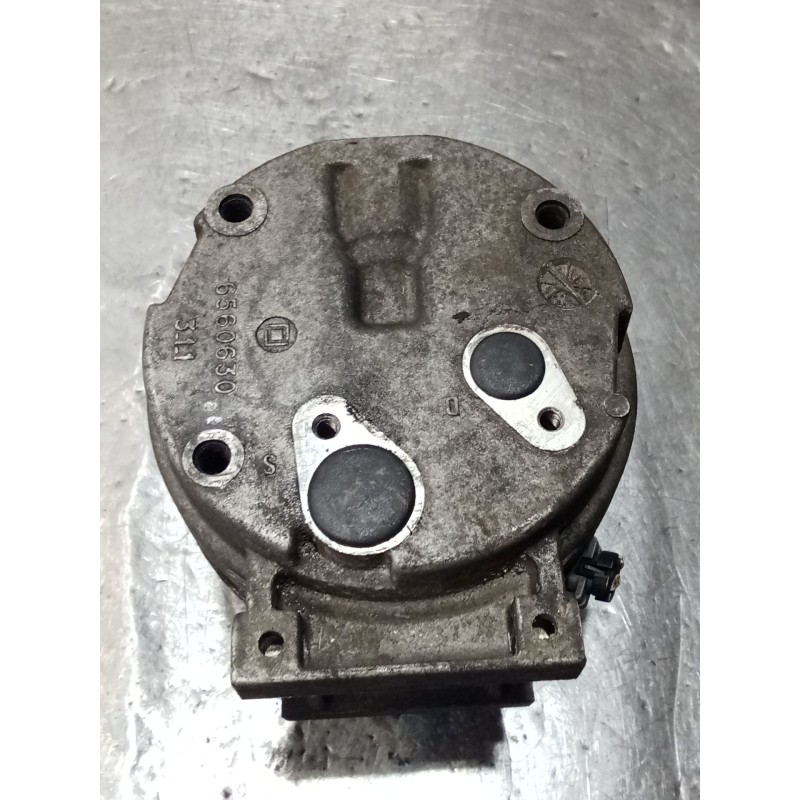 Recambio de compresor aire acondicionado para renault master ii caja/chasis (ed/hd/ud) 2.2 dci 90 referencia OEM IAM 7700105765 