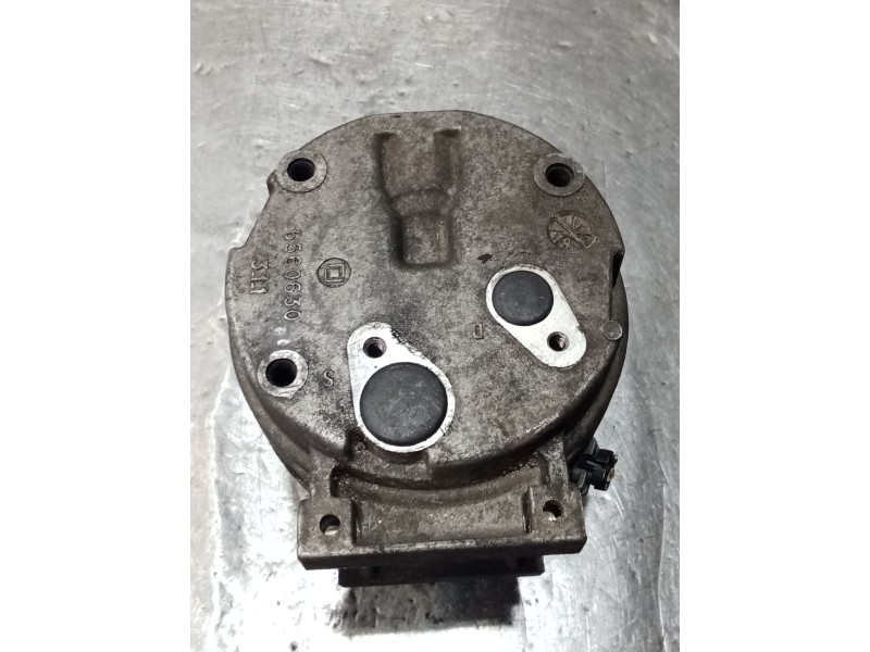 Recambio de compresor aire acondicionado para renault master ii caja/chasis (ed/hd/ud) 2.2 dci 90 referencia OEM IAM 7700105765 