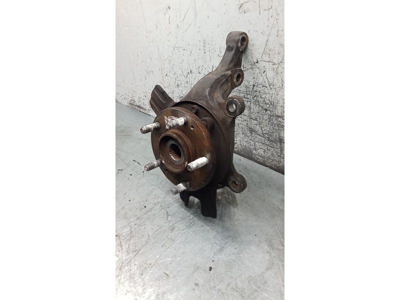 Recambio de mangueta delantera derecha para kia carens iv 1.7 crdi referencia OEM IAM   13