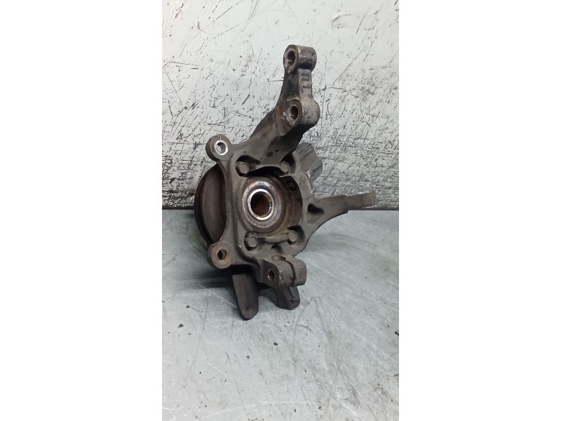 Recambio de mangueta delantera derecha para kia carens iv 1.7 crdi referencia OEM IAM   13