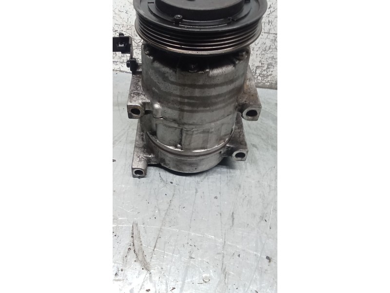 Recambio de compresor aire acondicionado para kia carens iv 1.7 crdi referencia OEM IAM F500PNBCA12  13
