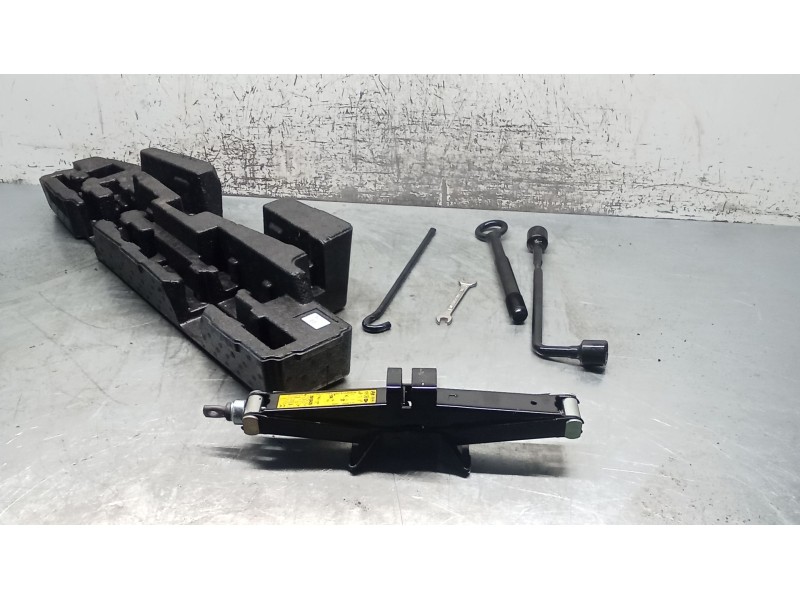 Recambio de gato para kia carens iv 1.7 crdi referencia OEM IAM 20160425  