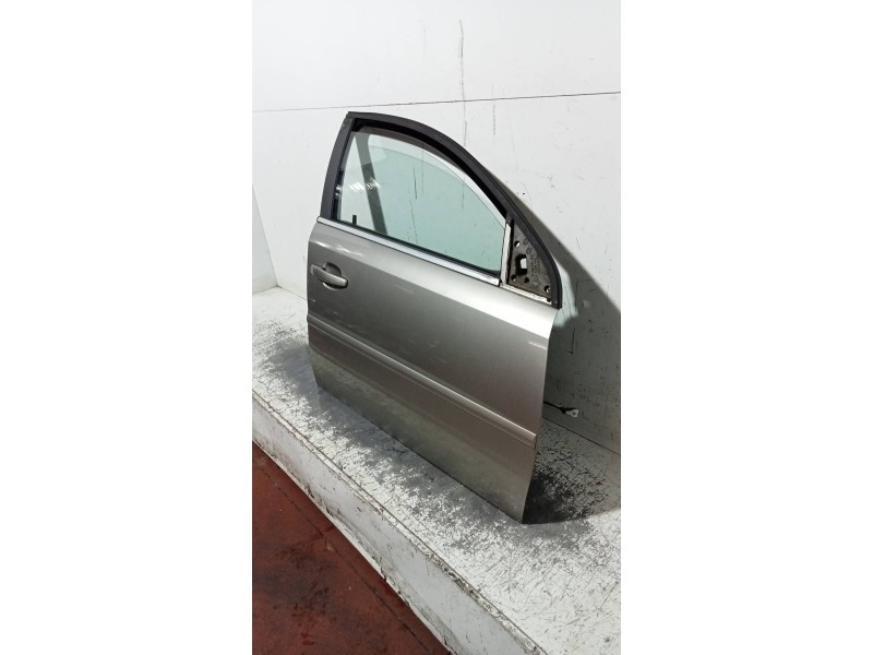 Recambio de puerta delantera derecha para opel vectra c berlina comfort referencia OEM IAM   4P