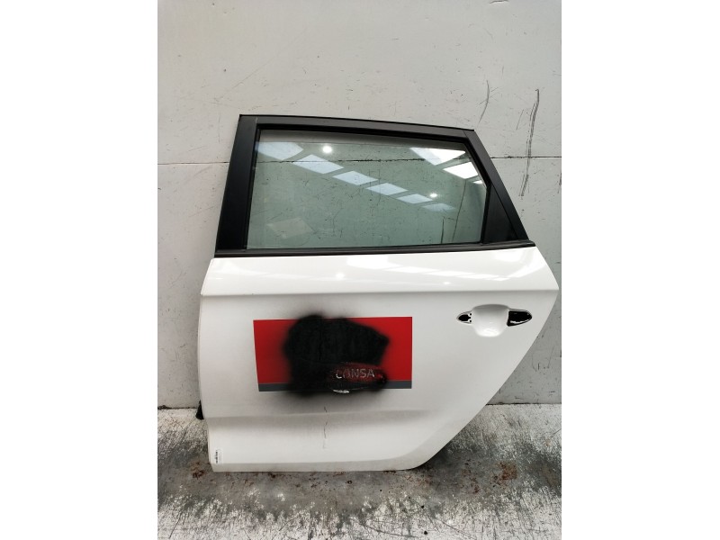 Recambio de puerta trasera izquierda para kia carens iv 1.7 crdi referencia OEM IAM  5P 