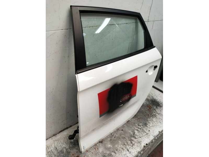 Recambio de puerta trasera izquierda para kia carens iv 1.7 crdi referencia OEM IAM  5P 