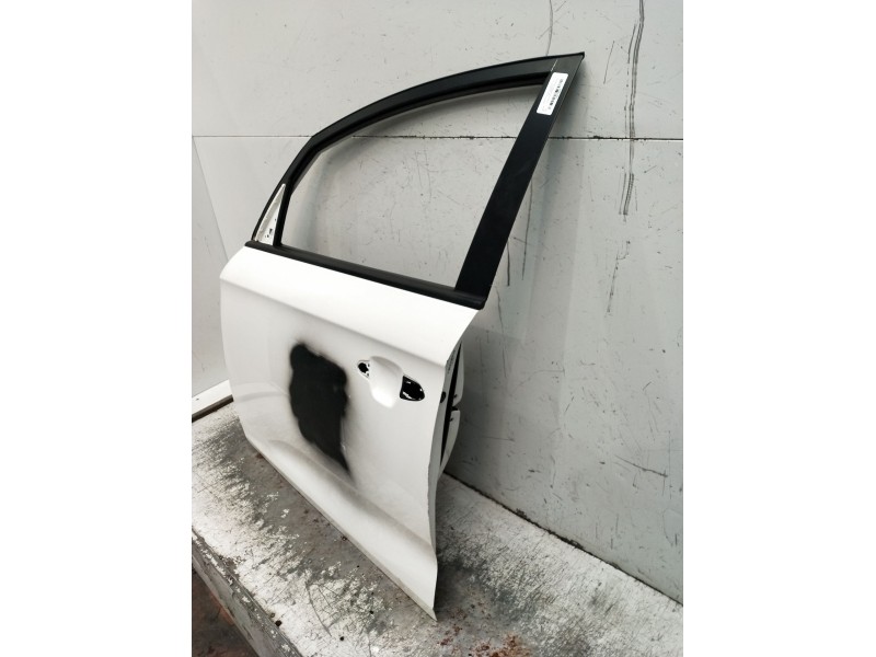 Recambio de puerta delantera izquierda para kia carens iv 1.7 crdi referencia OEM IAM  5P 