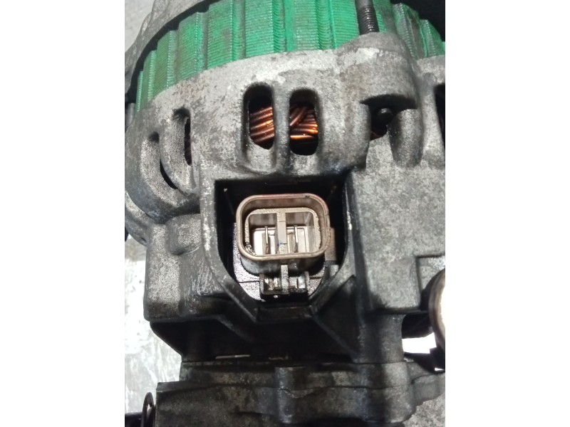 Recambio de alternador para hyundai h-1 / starex autobús (a1) 2.5 crdi referencia OEM IAM   