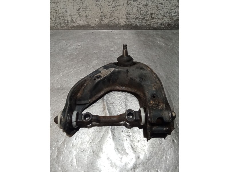 Recambio de brazo suspension superior delantero izquierdo para hyundai h-1 / starex autobús (a1) 2.5 crdi referencia OEM IAM   