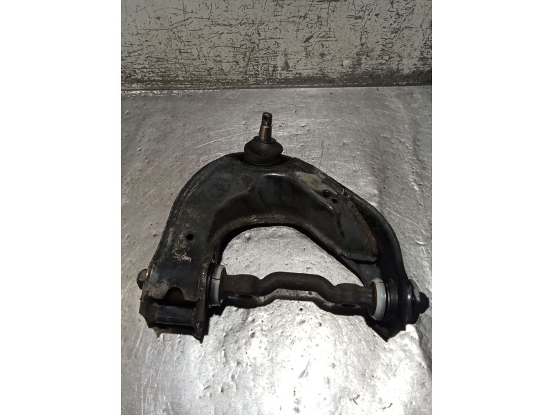 Recambio de brazo suspension superior delantero derecho para hyundai h-1 / starex autobús (a1) 2.5 crdi referencia OEM IAM   