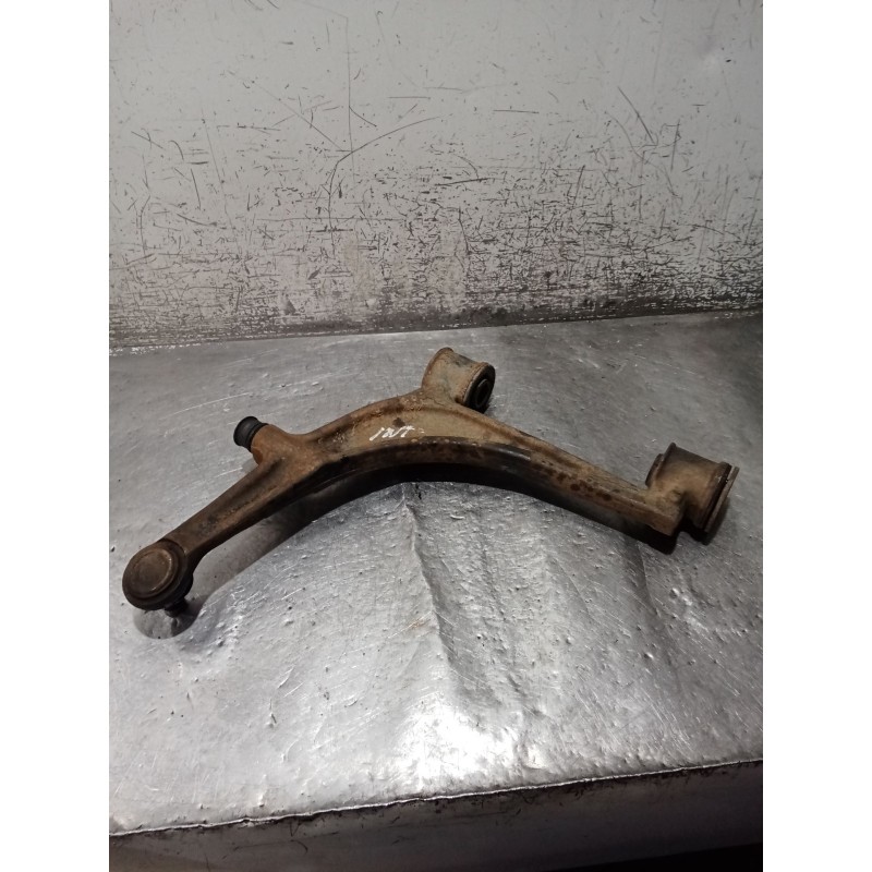 Recambio de brazo suspension inferior delantero derecho para renault master ii caja/chasis (ed/hd/ud) 2.2 dci 90 referencia OEM 