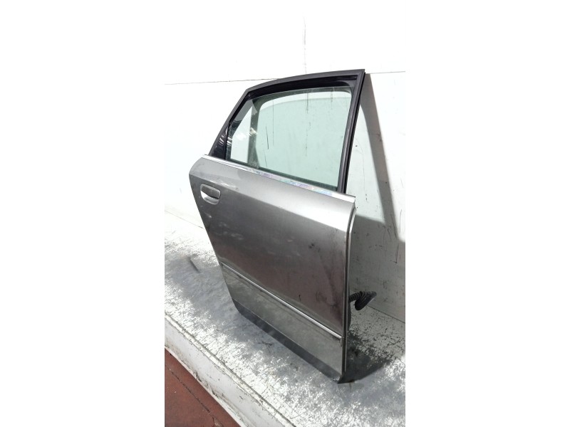 Recambio de puerta trasera derecha para opel vectra c berlina comfort referencia OEM IAM   4P