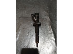 Recambio de inyector para renault master ii caja/chasis (ed/hd/ud) 2.2 dci 90 referencia OEM IAM 0445110063 8200010075 BOSCH