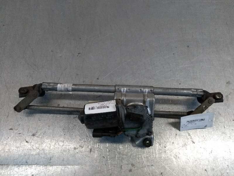 Recambio de motor limpia delantero para opel tigra referencia OEM IAM 22147090  