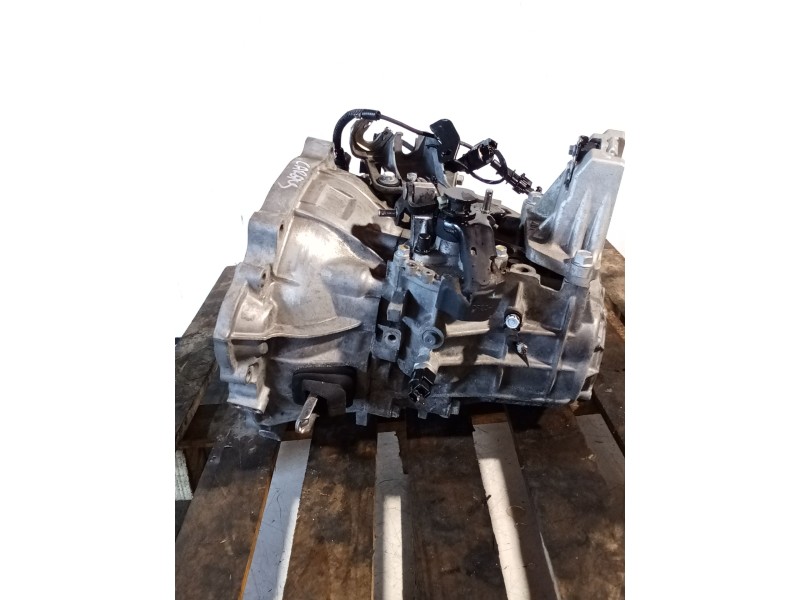 Recambio de caja cambios para kia carens iv 1.7 crdi referencia OEM IAM WFW6H 6V 215547 U44R