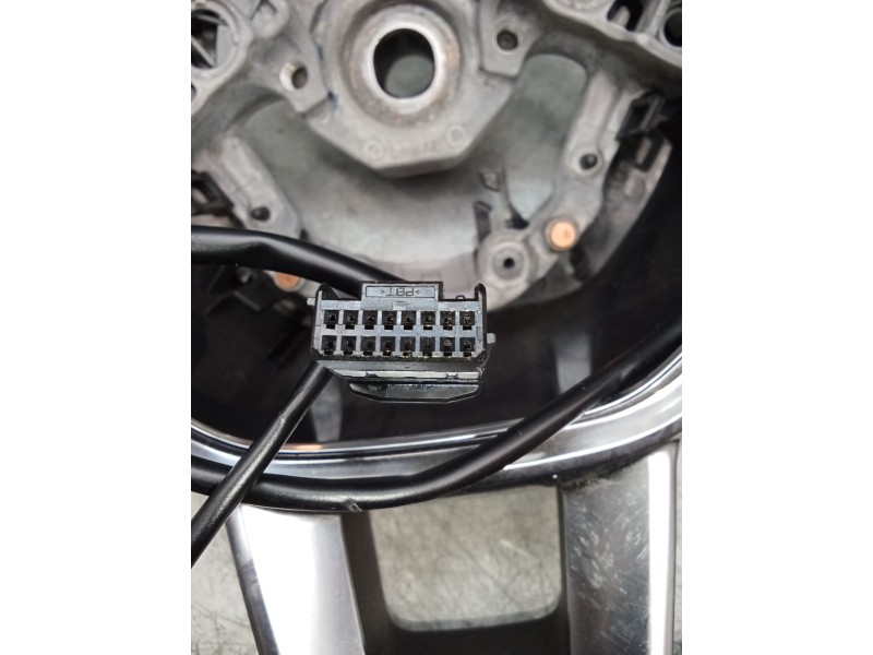 Recambio de volante para renault arkana i (lcm_, ldn_) 1.6 e-tech 145 (ldmu) referencia OEM IAM 484003656R  