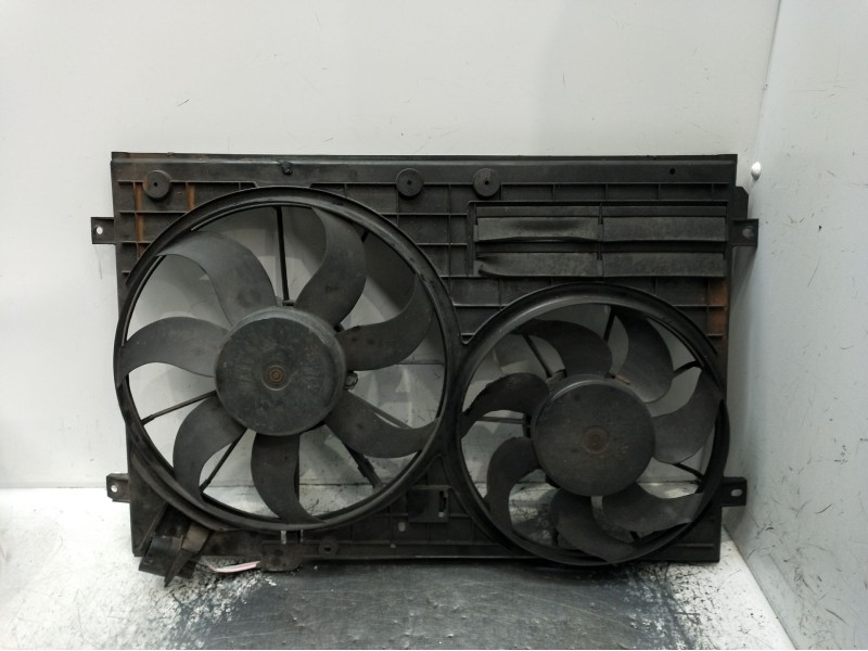 Recambio de electroventilador para seat leon (1p1) 2.0 tdi 16v referencia OEM IAM 1K0121207AA 1K0121205 2005
