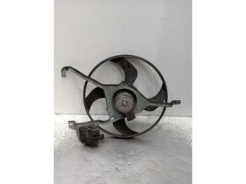 Recambio de electroventilador para citroën c3 i (fc_, fn_) 1.4 i referencia OEM IAM 9653803980 1831956000 2006