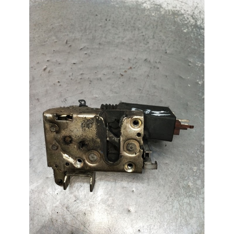 Recambio de motor cierre centralizado delantero izquierdo para citroën saxo (s0, s1) 1.4 vts referencia OEM IAM  5P 1999