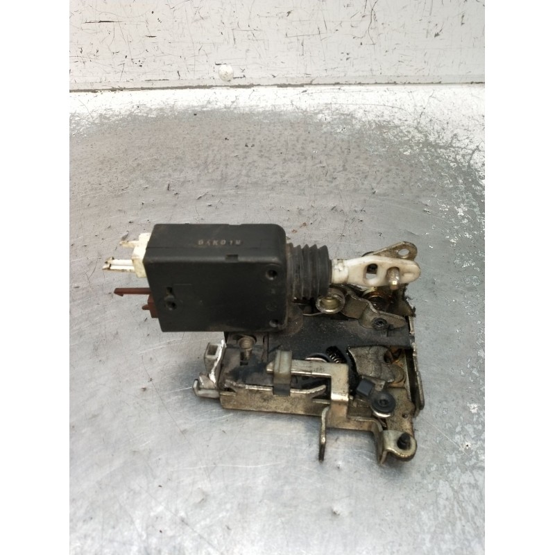 Recambio de motor cierre centralizado delantero izquierdo para citroën saxo (s0, s1) 1.4 vts referencia OEM IAM  5P 1999