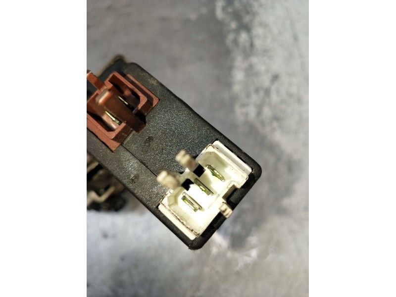 Recambio de motor cierre centralizado delantero izquierdo para citroën saxo (s0, s1) 1.4 vts referencia OEM IAM  5P 1999