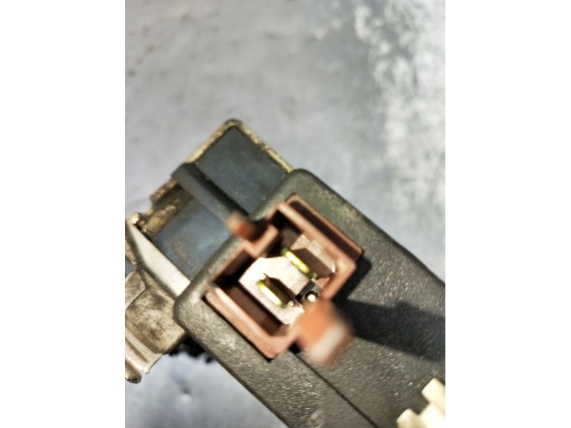 Recambio de motor cierre centralizado delantero izquierdo para citroën saxo (s0, s1) 1.4 vts referencia OEM IAM  5P 1999