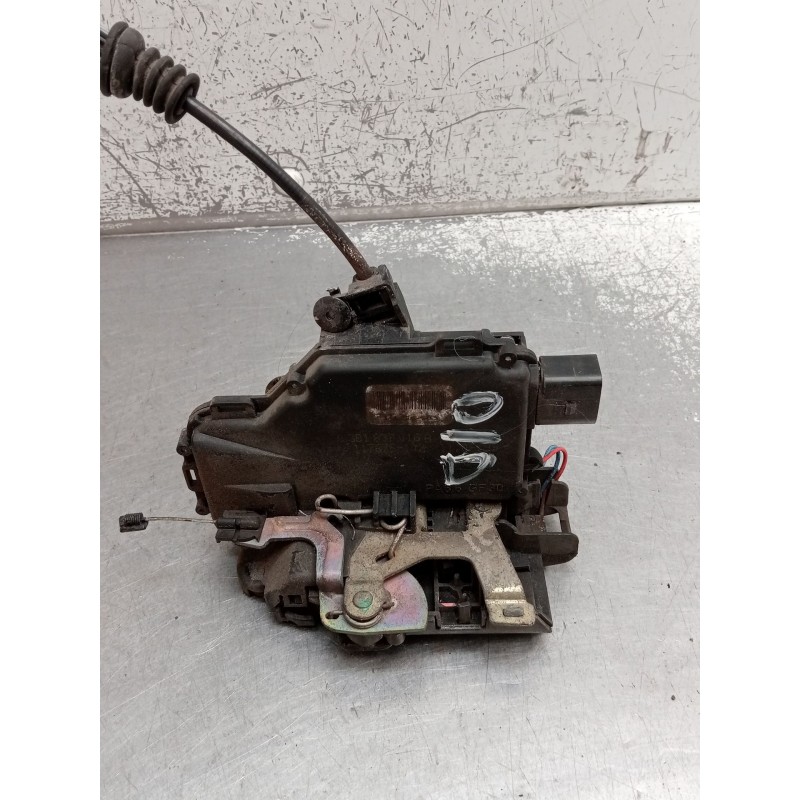 Recambio de motor cierre centralizado delantero derecho para volkswagen new beetle (9c1, 1c1) 1.9 tdi referencia OEM IAM 3B18370