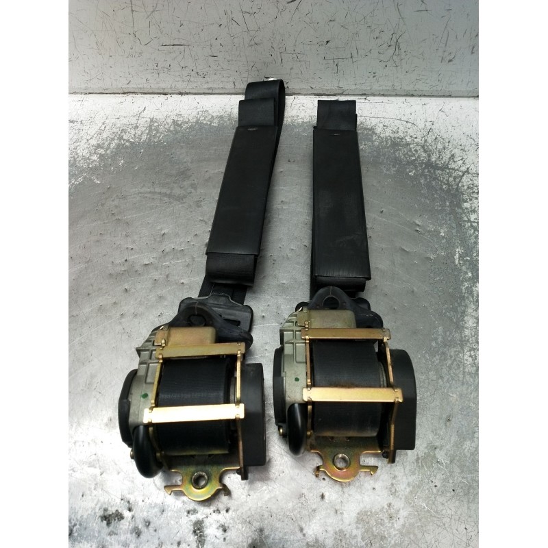 Recambio de juego cinturones delantero para peugeot 206 hatchback (2a/c) 1.4 i referencia OEM IAM  3P 2003