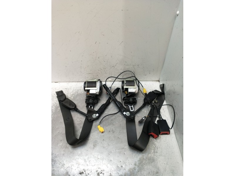 Recambio de juego cinturones delantero para chevrolet cruze (j300) 1.8 referencia OEM IAM  4P 2009