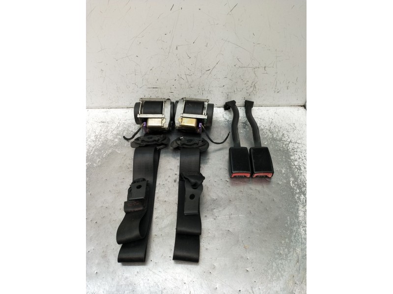 Recambio de juego cinturones delantero para seat leon (1p1) 2.0 tdi 16v referencia OEM IAM  5P 2005