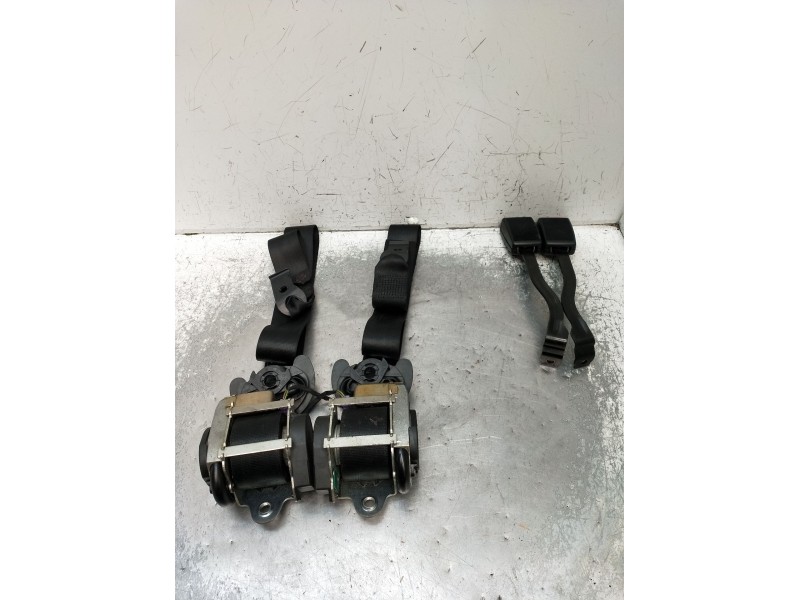 Recambio de juego cinturones delantero para seat leon (1p1) 2.0 tdi 16v referencia OEM IAM  5P 2005