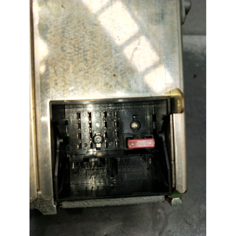 Recambio de sistema audio / radio cd para seat leon (1p1) 2.0 tdi 16v referencia OEM IAM 014SEZ1Z3E38519683  2005