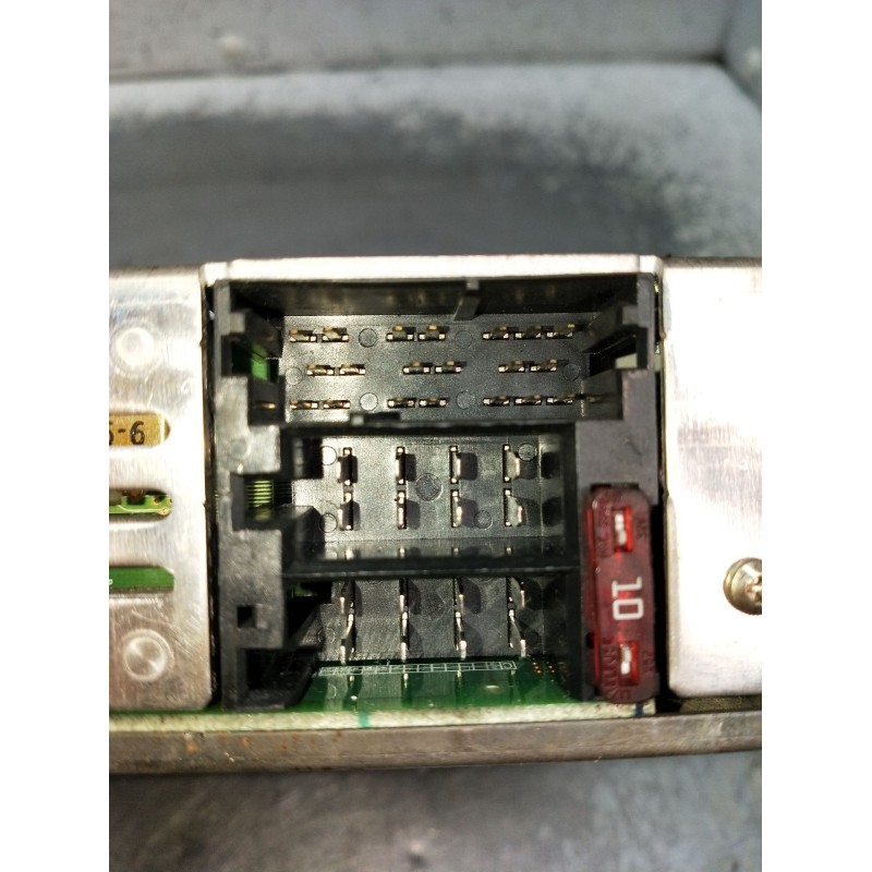 Recambio de sistema audio / radio cd para peugeot 206 hatchback (2a/c) 1.4 i referencia OEM IAM 96488011XT 286948730 2003