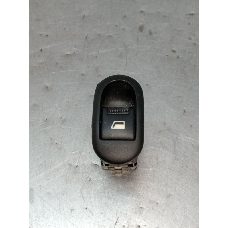 Recambio de mando elevalunas delantero derecho para citroën c3 i (fc_, fn_) 1.4 i referencia OEM IAM 96605364XT  2006