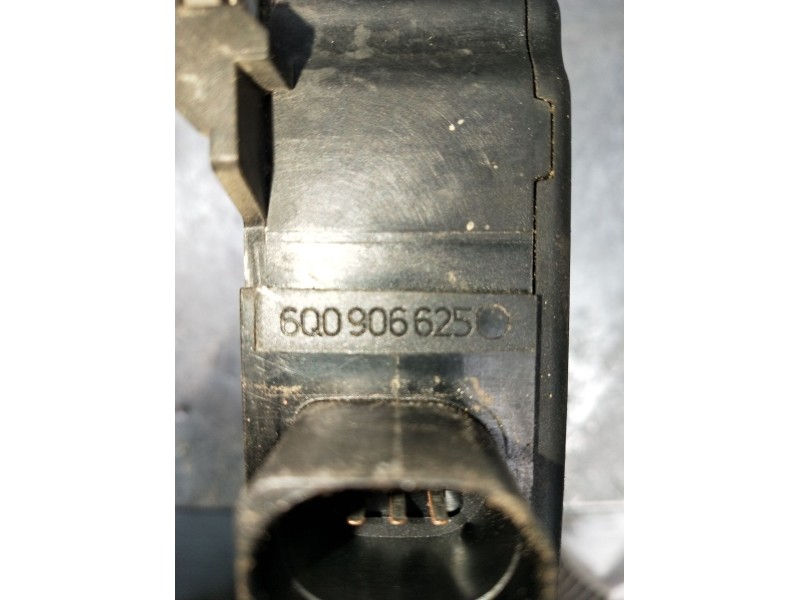 Recambio de valvula aire adicional para seat leon (1p1) 2.0 tdi 16v referencia OEM IAM 6Q0906625  2005