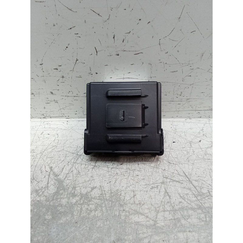 Recambio de modulo electronico para renault arkana i (lcm_, ldn_) 1.6 e-tech 145 (ldmu) referencia OEM IAM 284E77557R 1561626 