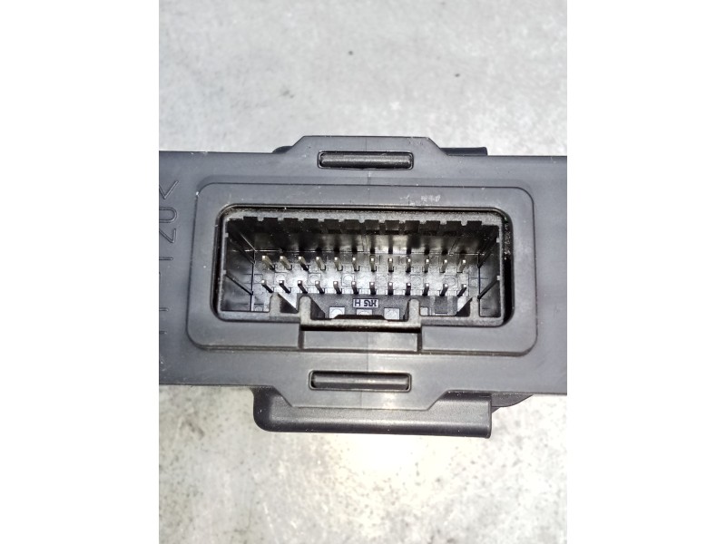 Recambio de modulo electronico para renault arkana i (lcm_, ldn_) 1.6 e-tech 145 (ldmu) referencia OEM IAM 284E77557R 1561626 