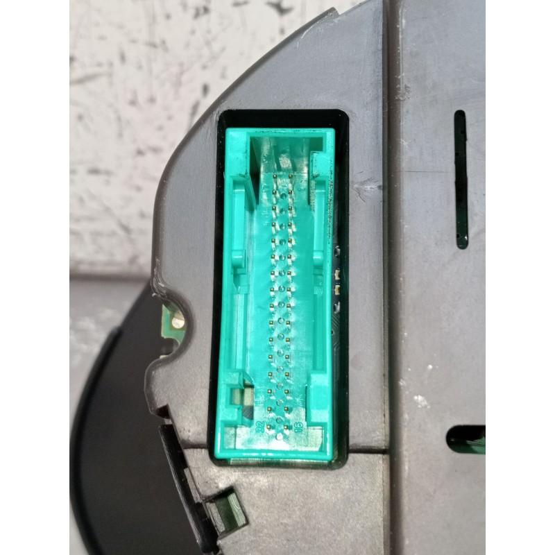 Recambio de cuadro instrumentos para seat cordoba (6l2) 1.4 tdi referencia OEM IAM W06L0920801A 21040500494 2002